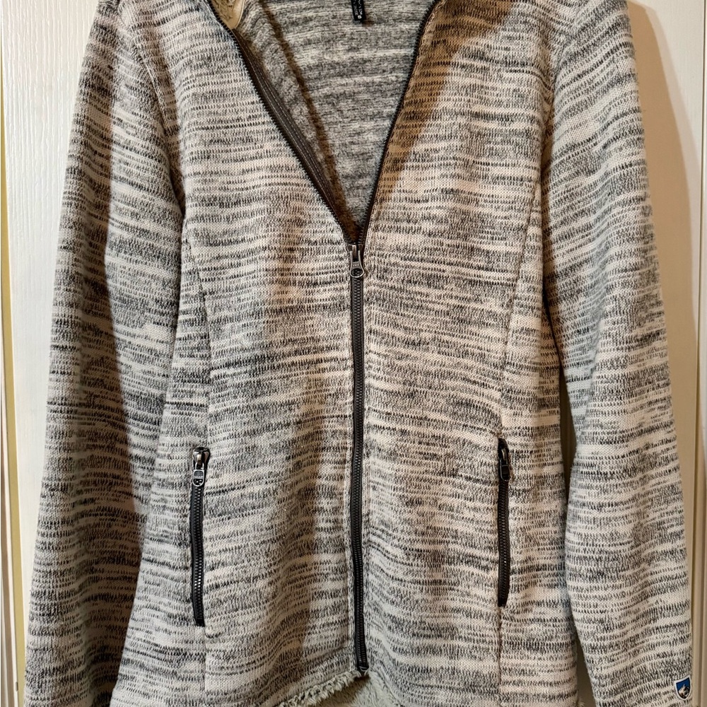 Chic Striped Zip-Up Jacket